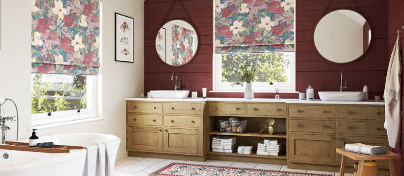 a summery room with blinds in the window