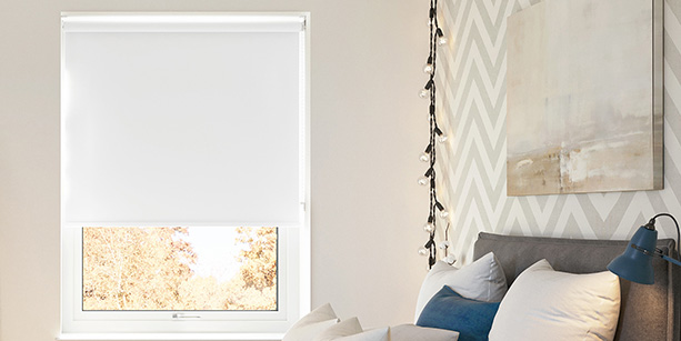 Florenza (Blackout), Fresh White - Roller Blind